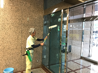 ガラスクリーニング
